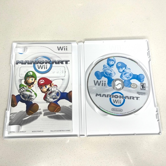 Nintendo Wii Mario Kart Video Game and Steering Wheel - Picture 4 of 8